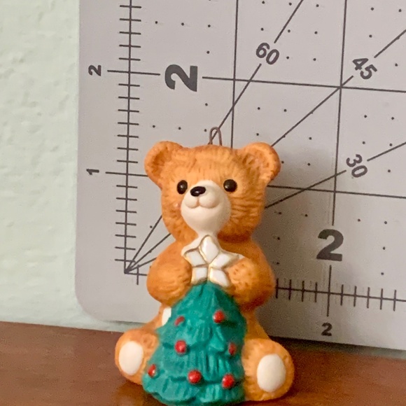 Hallmark Keepsake Ornament 1990 Cinnamon Bear #8 in Series - Picture 7 of 7
